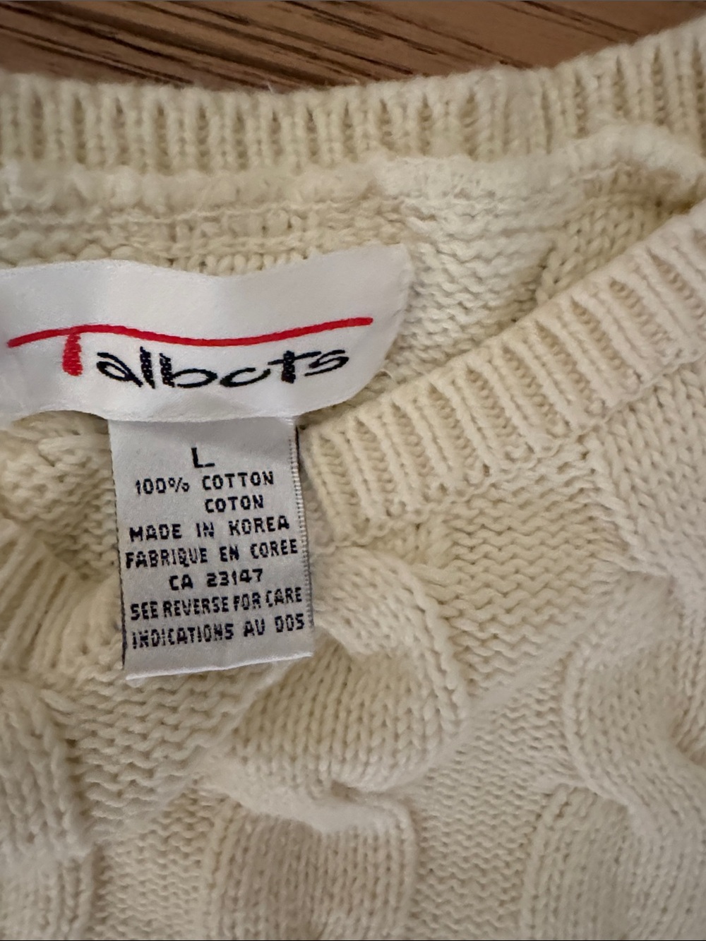 ๐ Vintage Talbots Ivory Cable Crewneck Sweater - Picture 2 of 5